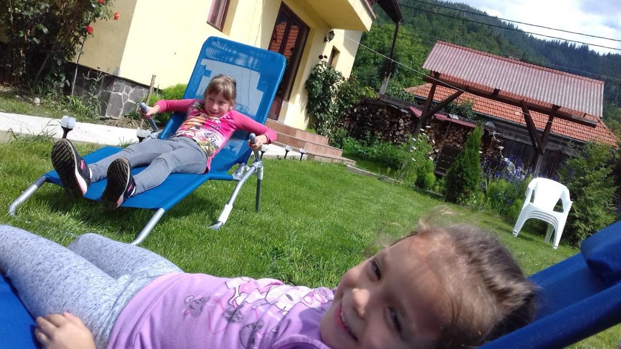 Hotel Casa Magnolia Tulgheş Zewnętrze zdjęcie